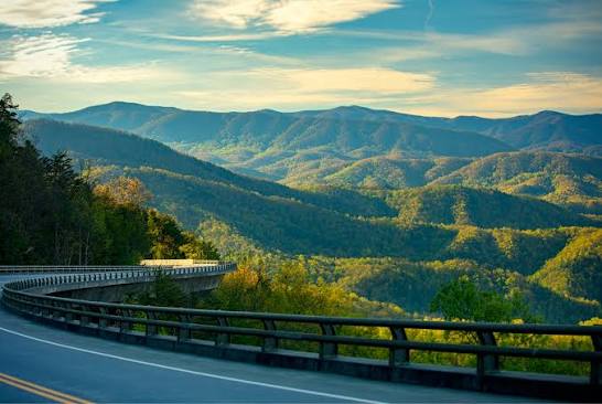 Mountain road overlook near Sevierville, Tennessee